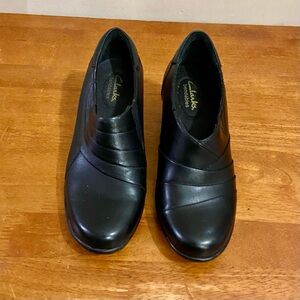 Clarks Bendables Black Leather Ankle Boots -Size 6